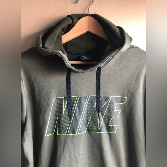 Nike Dri Fit Men’s Army Green Graphic Sports Hoodie Size L Pullover Long Sleeve - Picture 2 of 8
